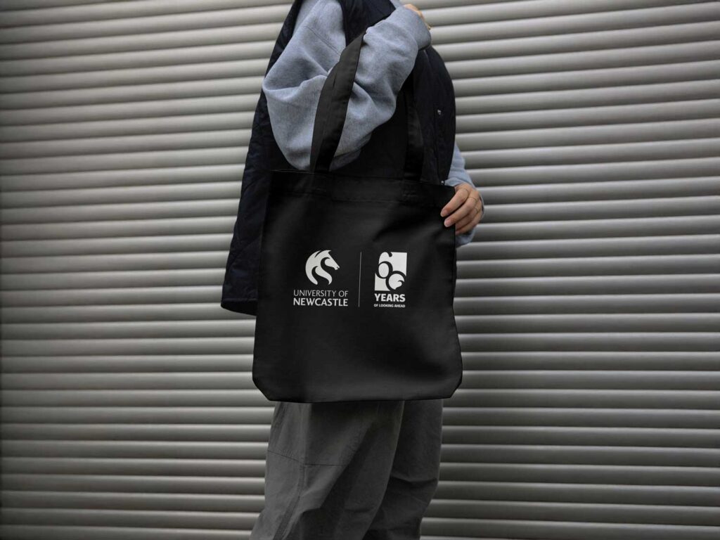 TOTE-BAG-MOCKUP